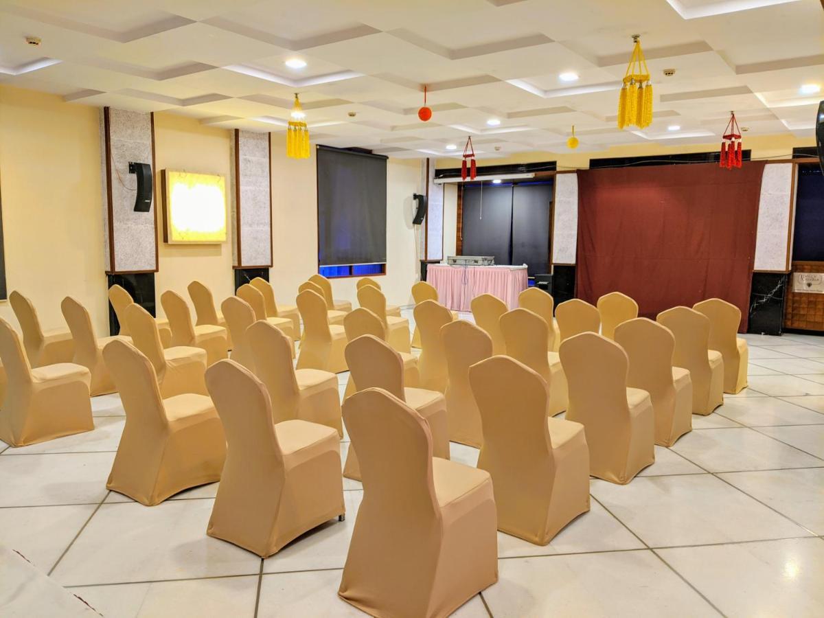 โรงแรมจิวเวลออฟเชมบูร์ มุมไบ ภายนอก รูปภาพ